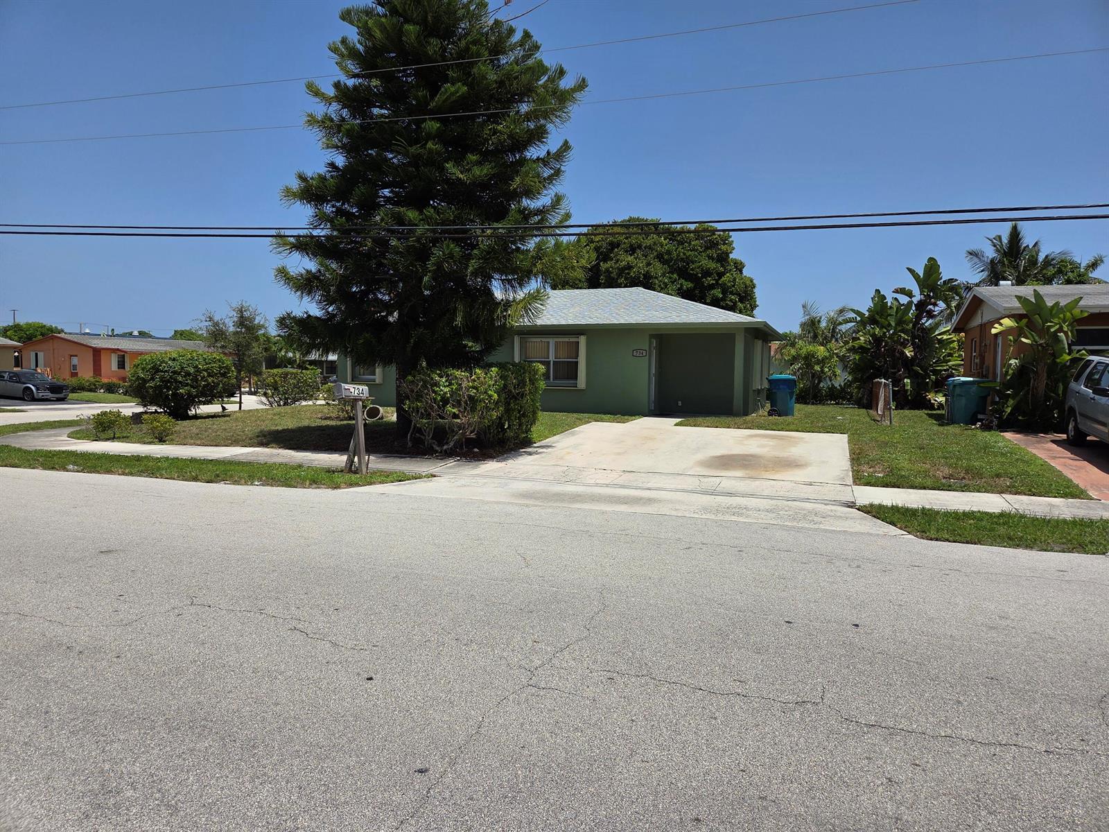 734 NE 1ST Street, Boynton Beach FL 33435 photo 2