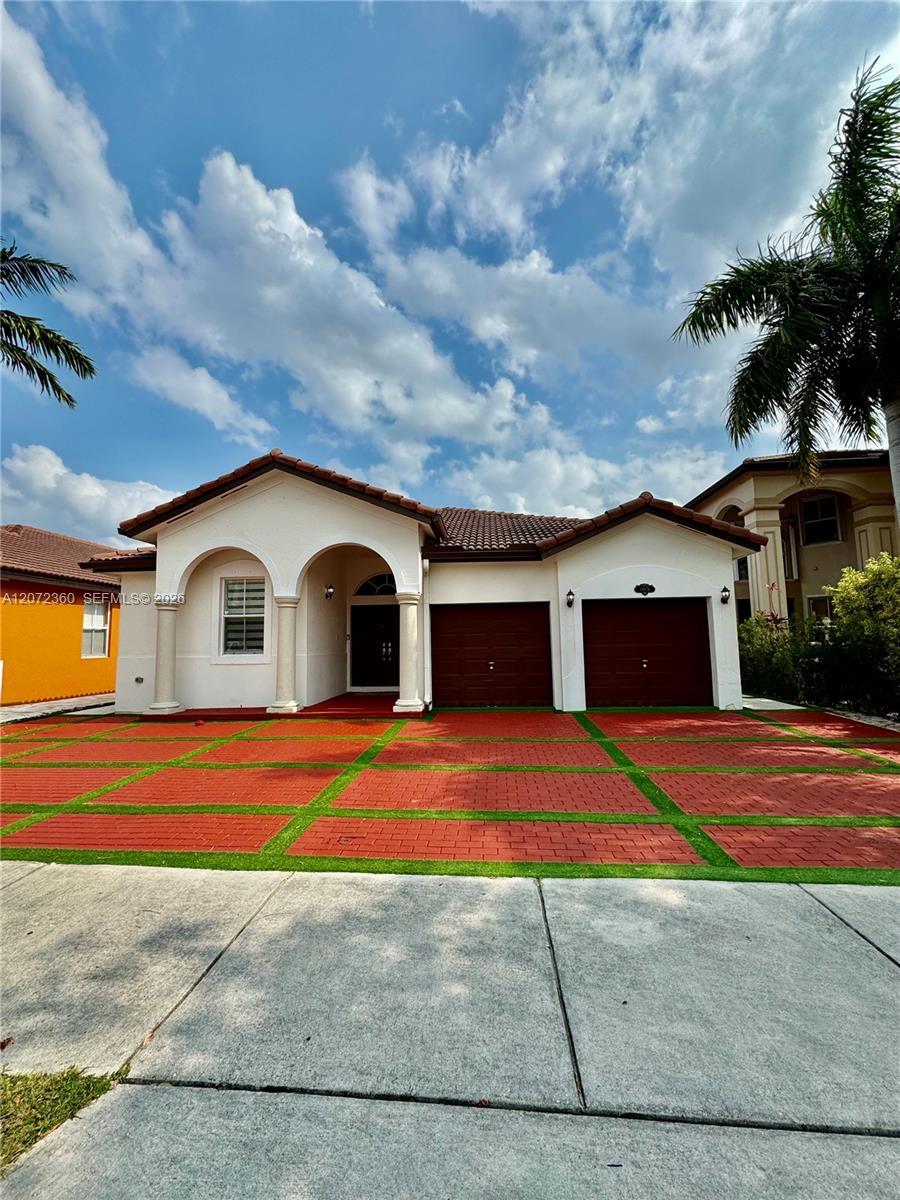 14974 SW 18th Ter, Miami FL 33185 photo 2