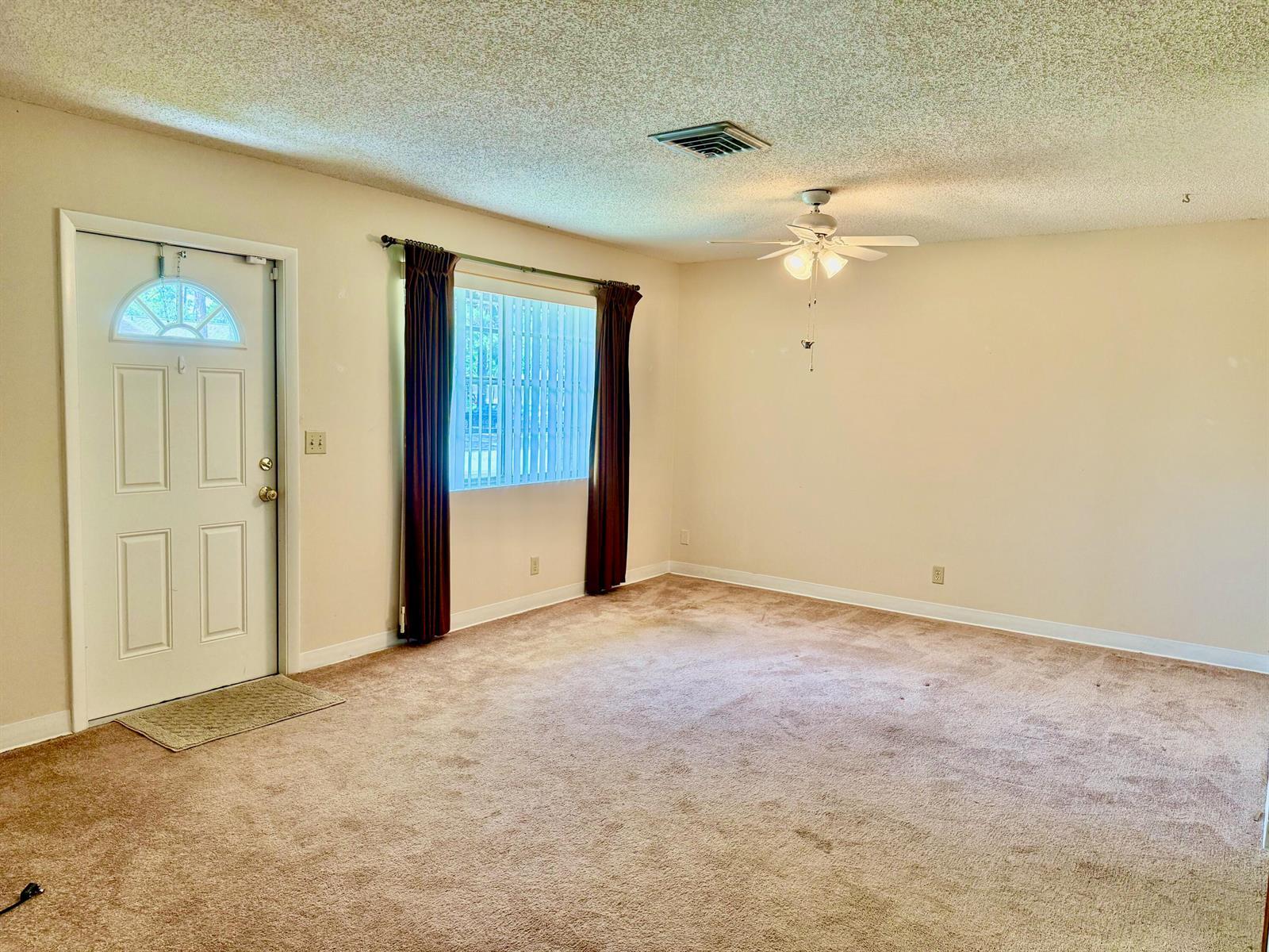 4783 Gladiator Circle, FL 33463 photo 4