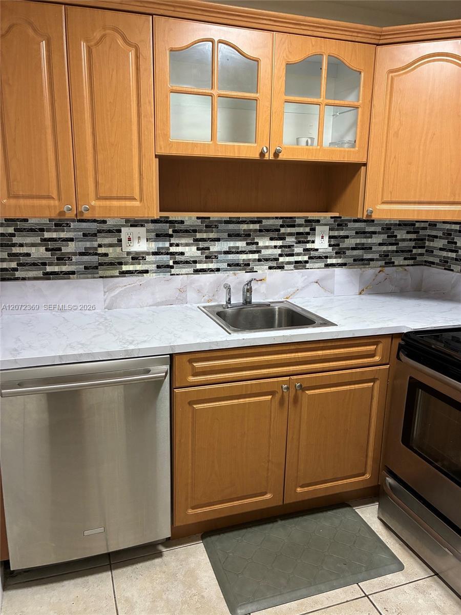 4675 W 18th Ct # 904, Hialeah FL 33012 photo 4