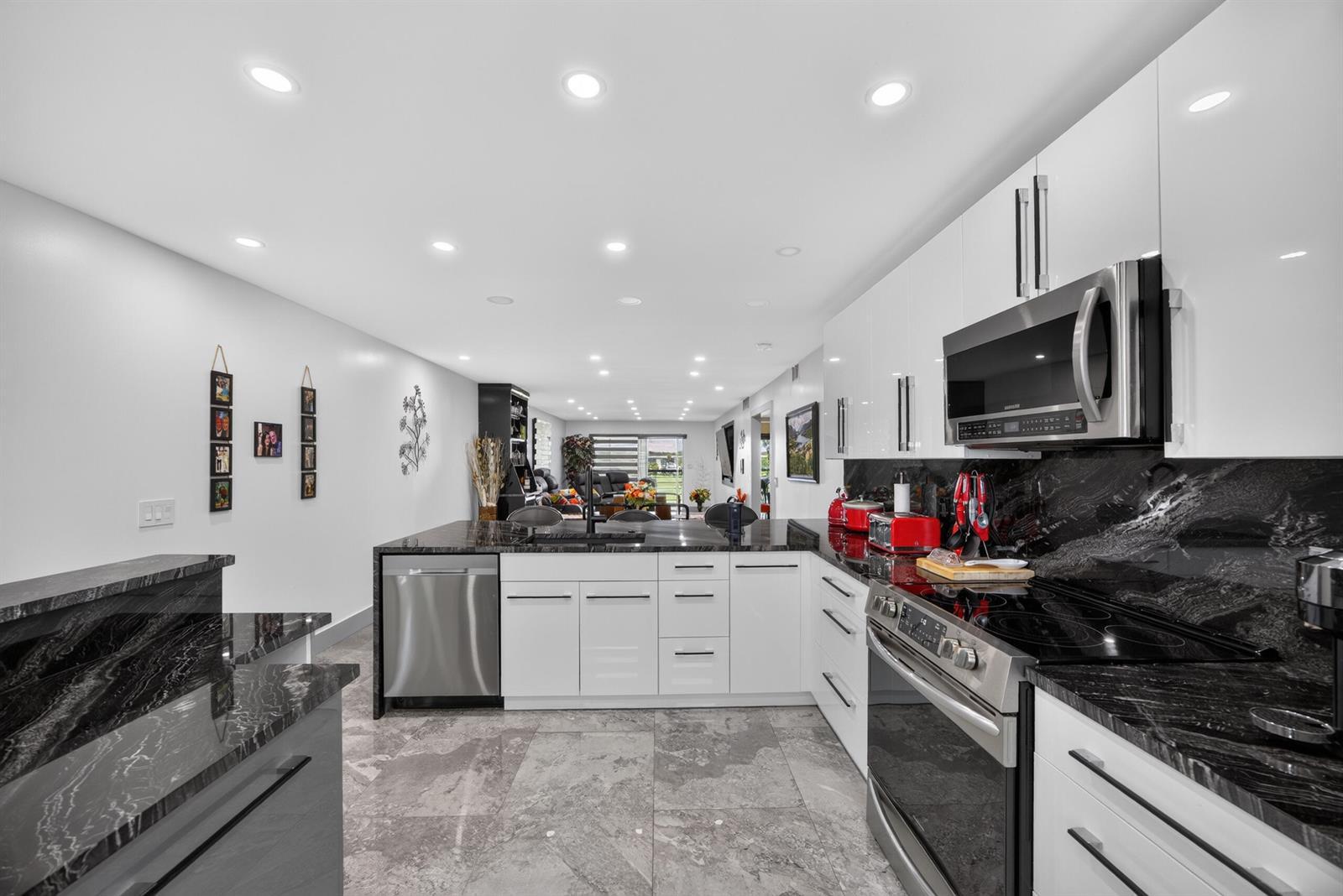 2903 VICTORIA Circle # O4, Coconut Creek FL 33066 photo 3