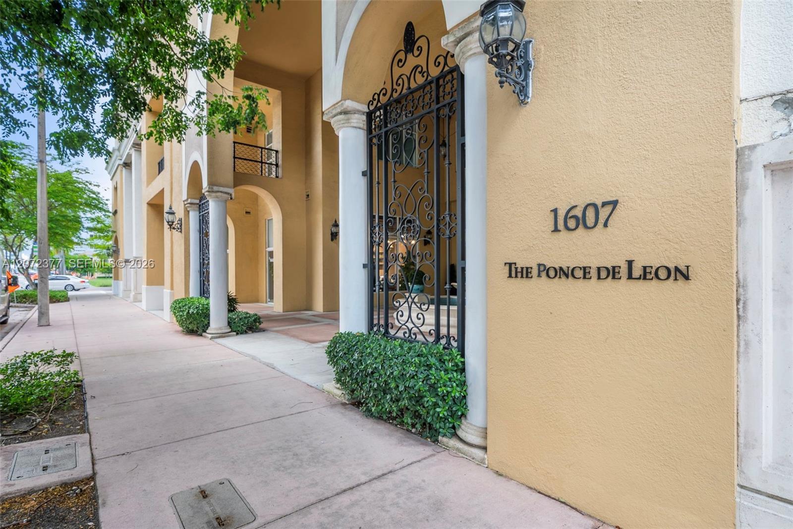 1607 Ponce De Leon Blvd # 9B, Coral Gables FL 33134 photo 2