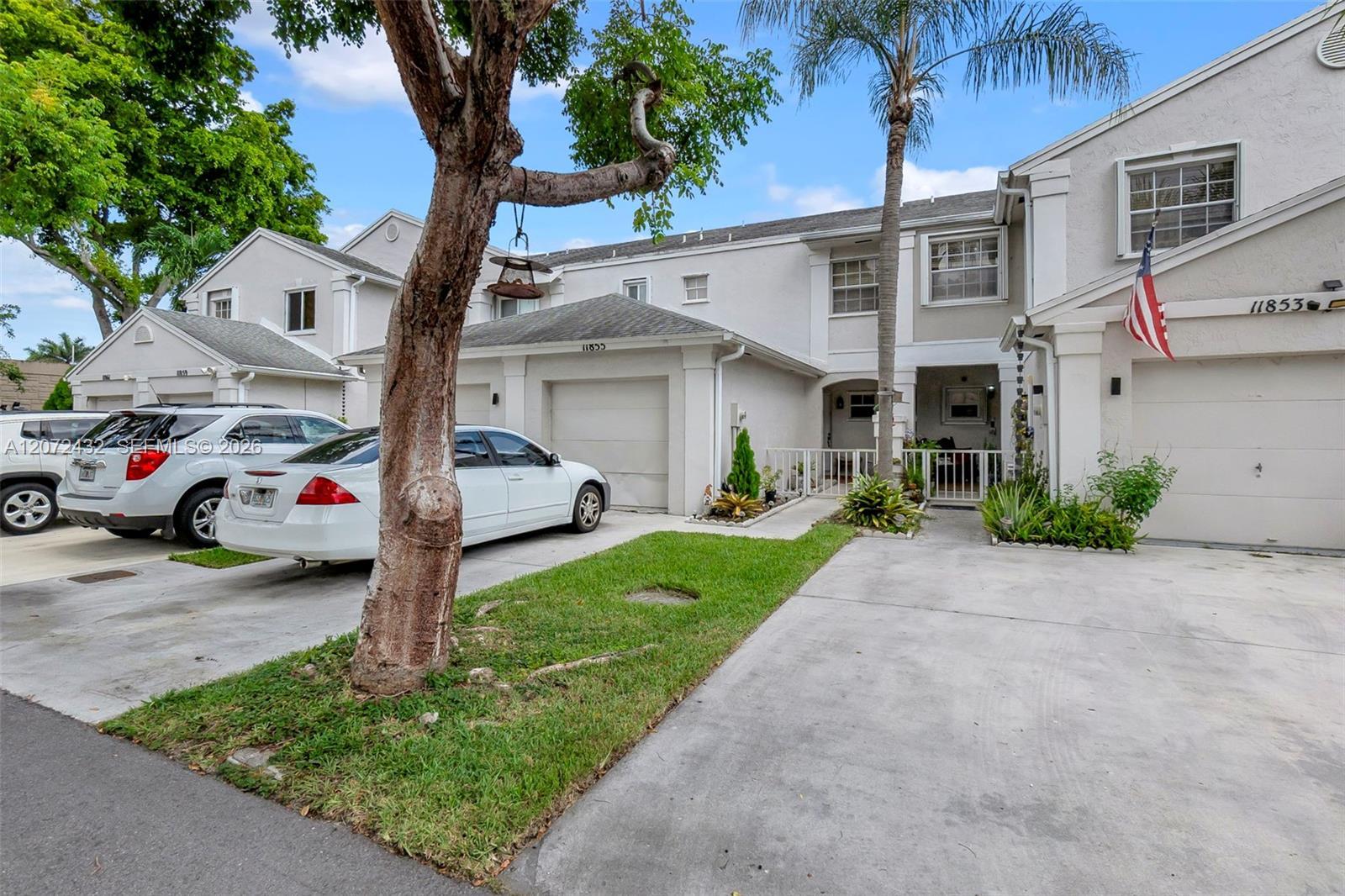 11855 SW 99th St, Miami FL 33186