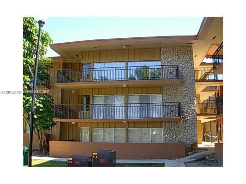 4850 SW 63rd Ter # 114, Davie FL 33314