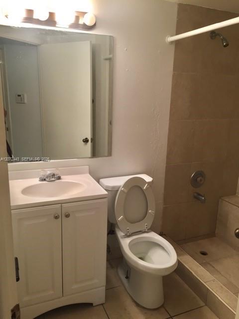 8290 Lake Dr # 144, Doral FL 33166 photo 5