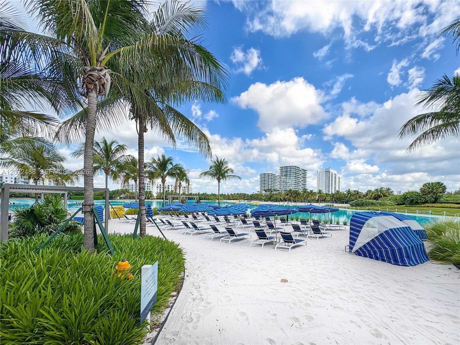 2411 LAGUNA CIRCLE # 809, North Miami FL 33181 photo 3