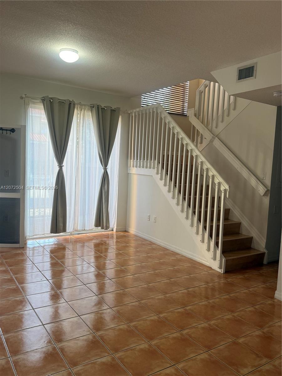 Pembroke Pines, FL 33025 photo 4
