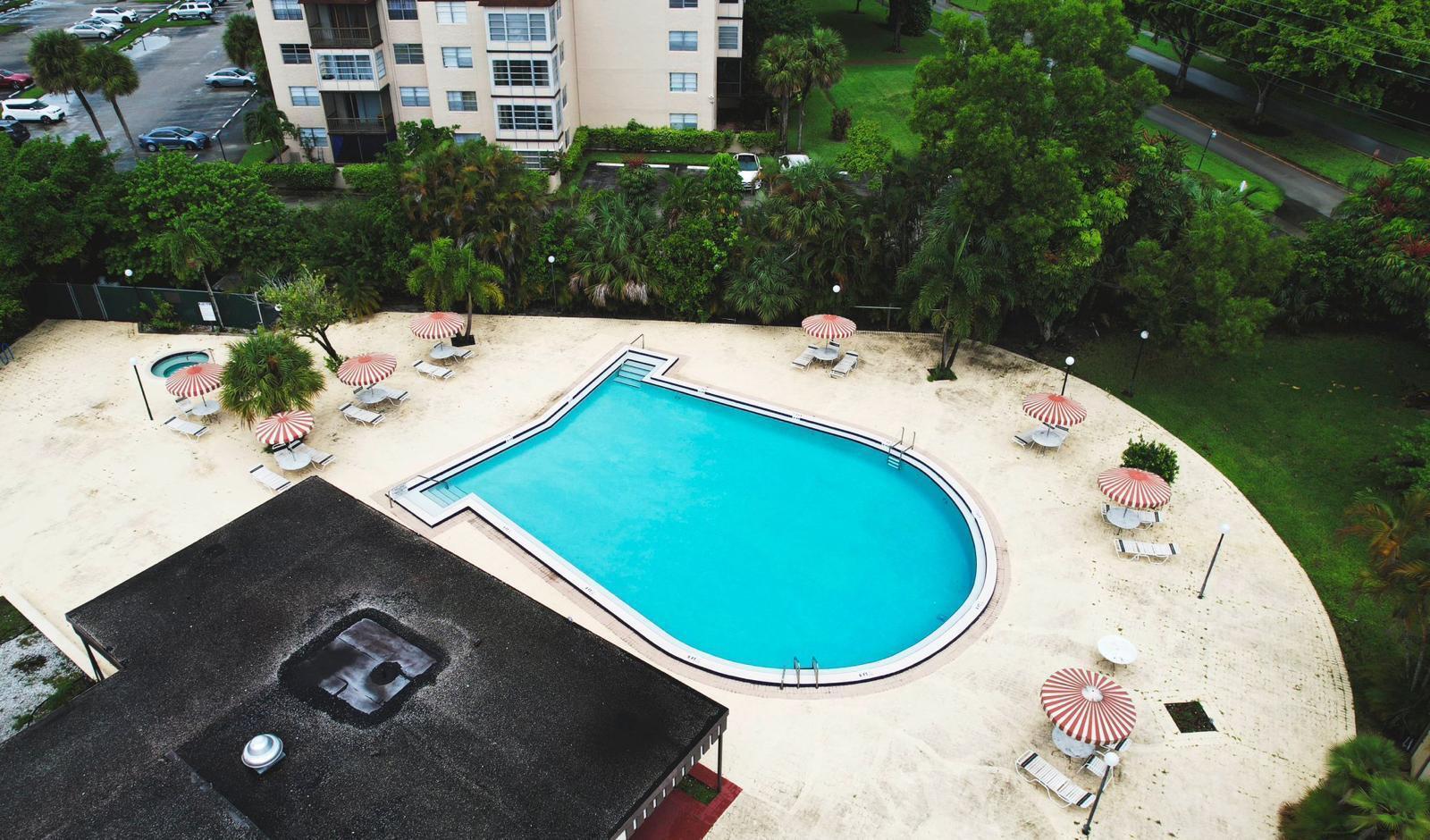 1681 NW 70th Avenue # 402, Plantation FL 33313 photo 5