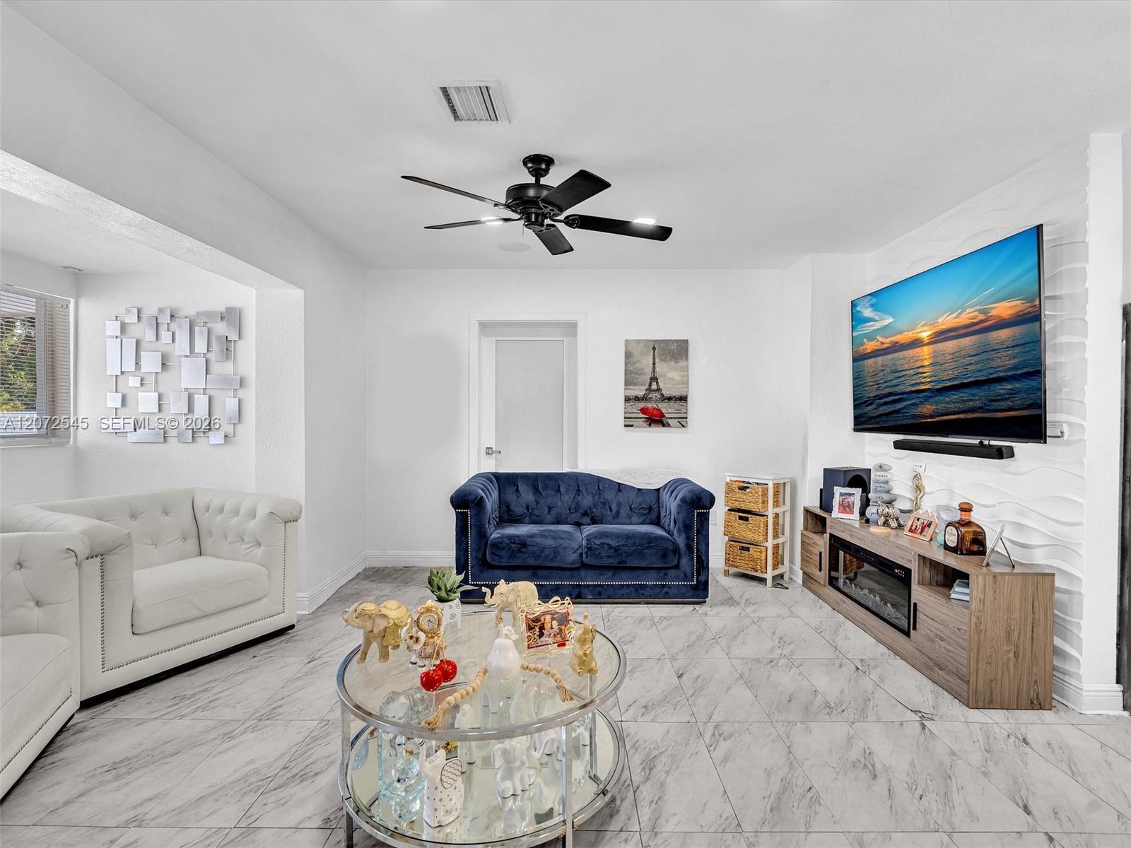 2001 NW 206th St, Miami Gardens FL 33056 photo 4