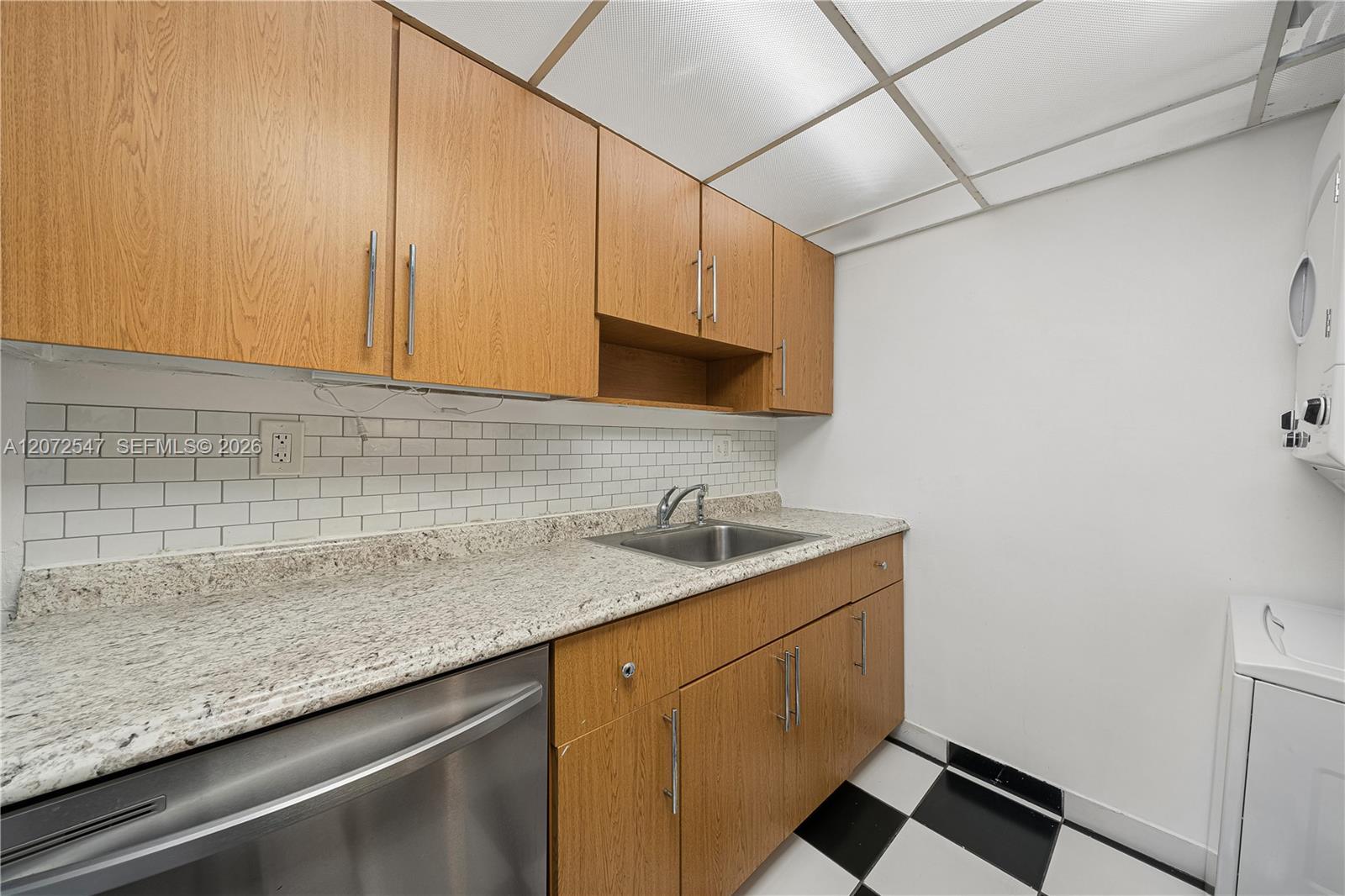 5055 NW 7th St # 409, Miami FL 33126 photo 5