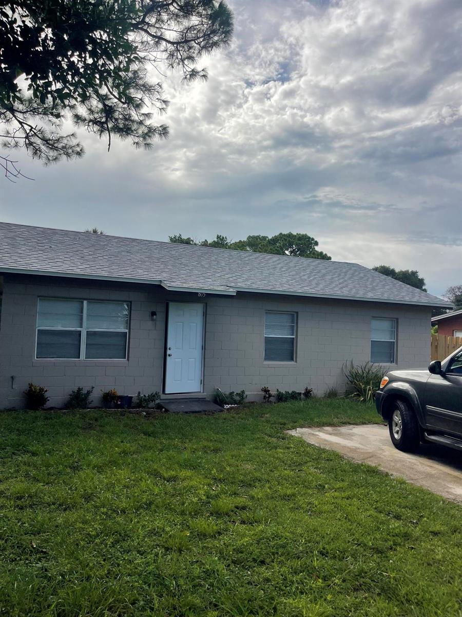 805 N 27TH Street, Fort Pierce FL 34947