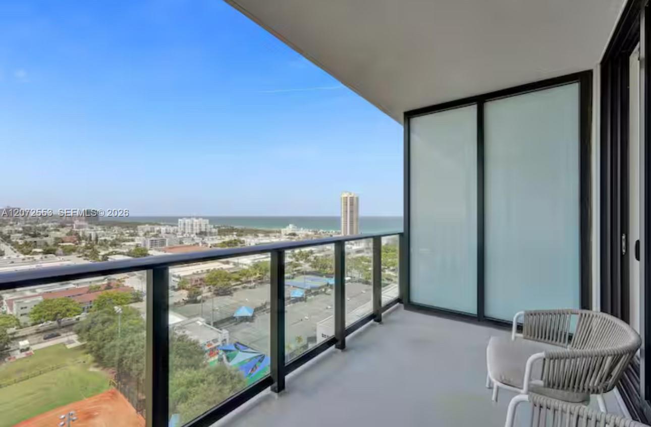 580 72nd # 1713, Miami Beach FL 33141