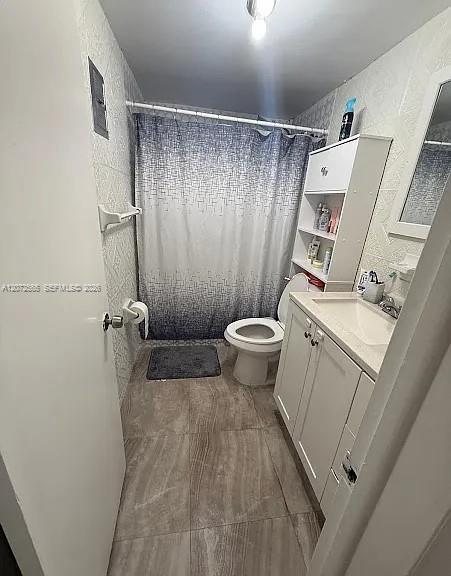 4655 Palm Ave # 209, Hialeah FL 33012 photo 4