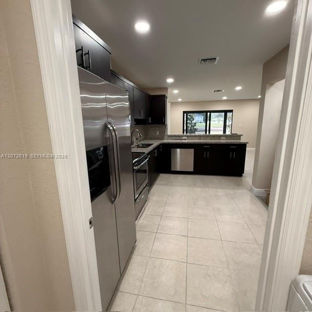 19229 E Lake Dr, Hialeah FL 33015 photo 5