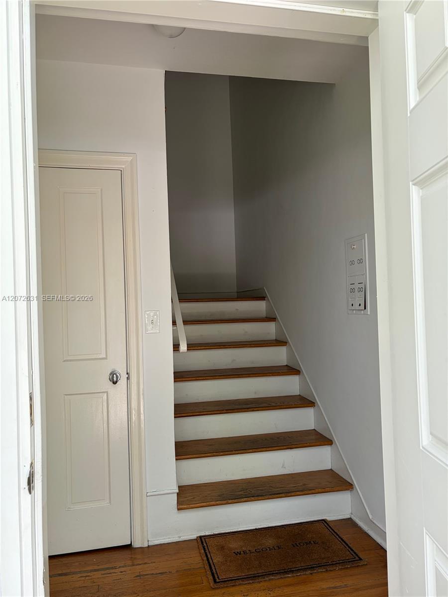 3923 Segovia St, Coral Gables FL 33134 photo 4