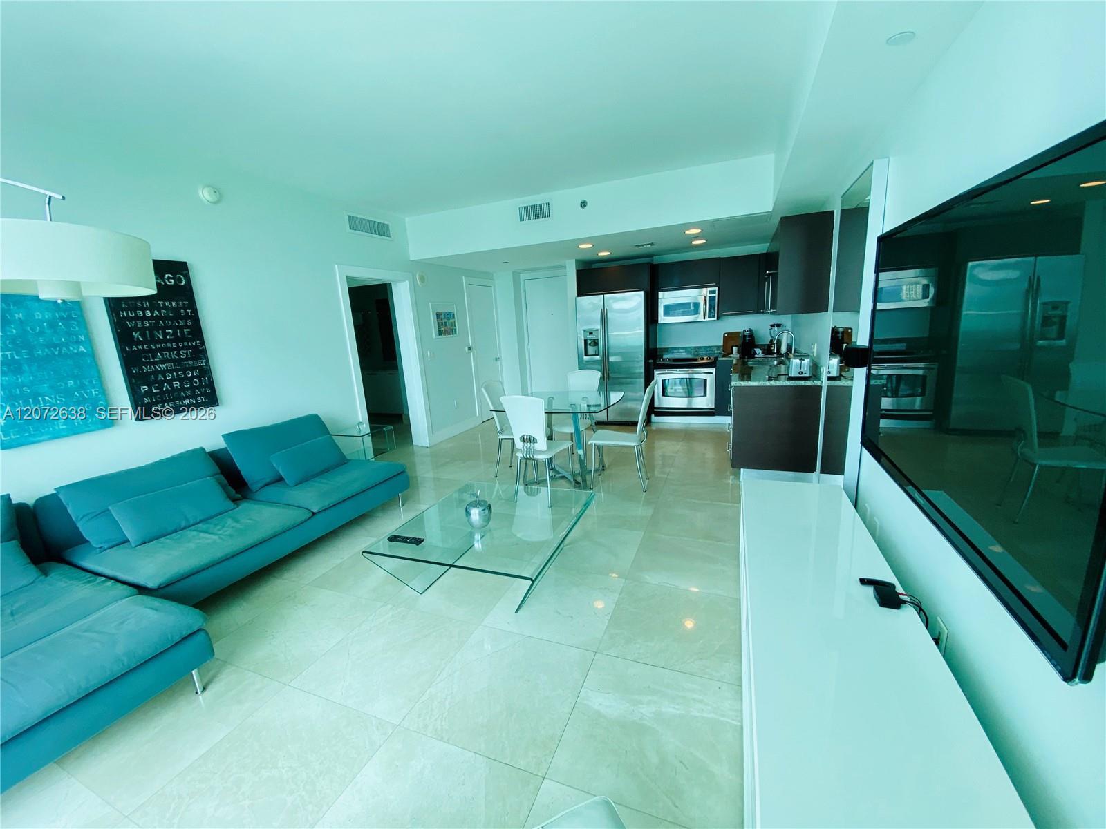 950 Brickell Bay Dr # 3709, Miami FL 33131