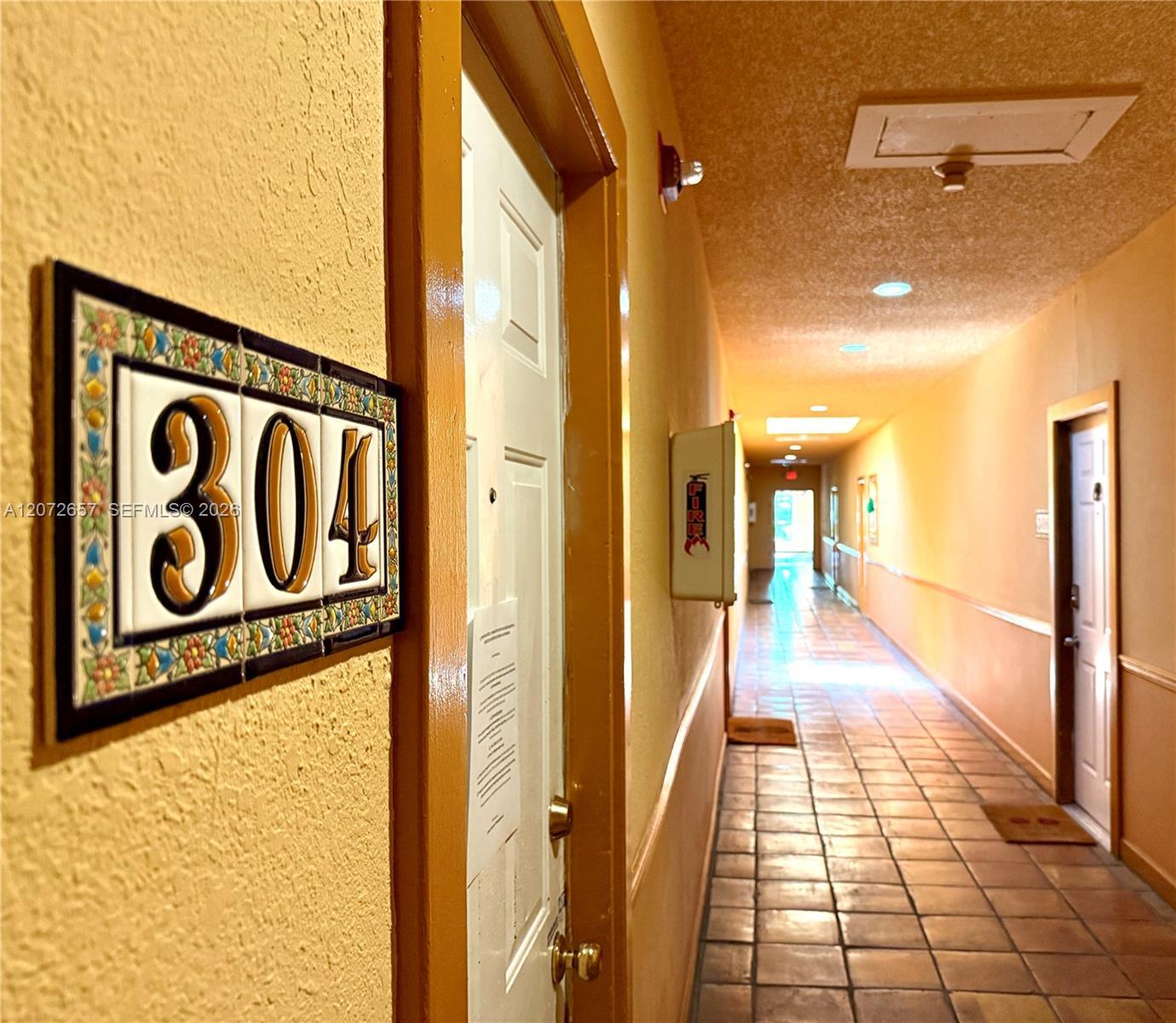 934 Michigan Ave # 304, Miami Beach FL 33139
