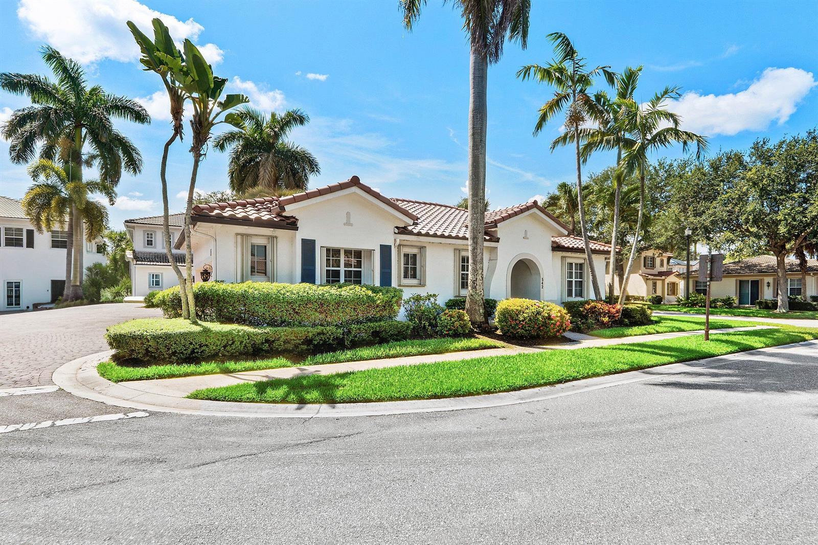 542 TOMAHAWK Court, Palm Beach Gardens FL 33410 photo 2