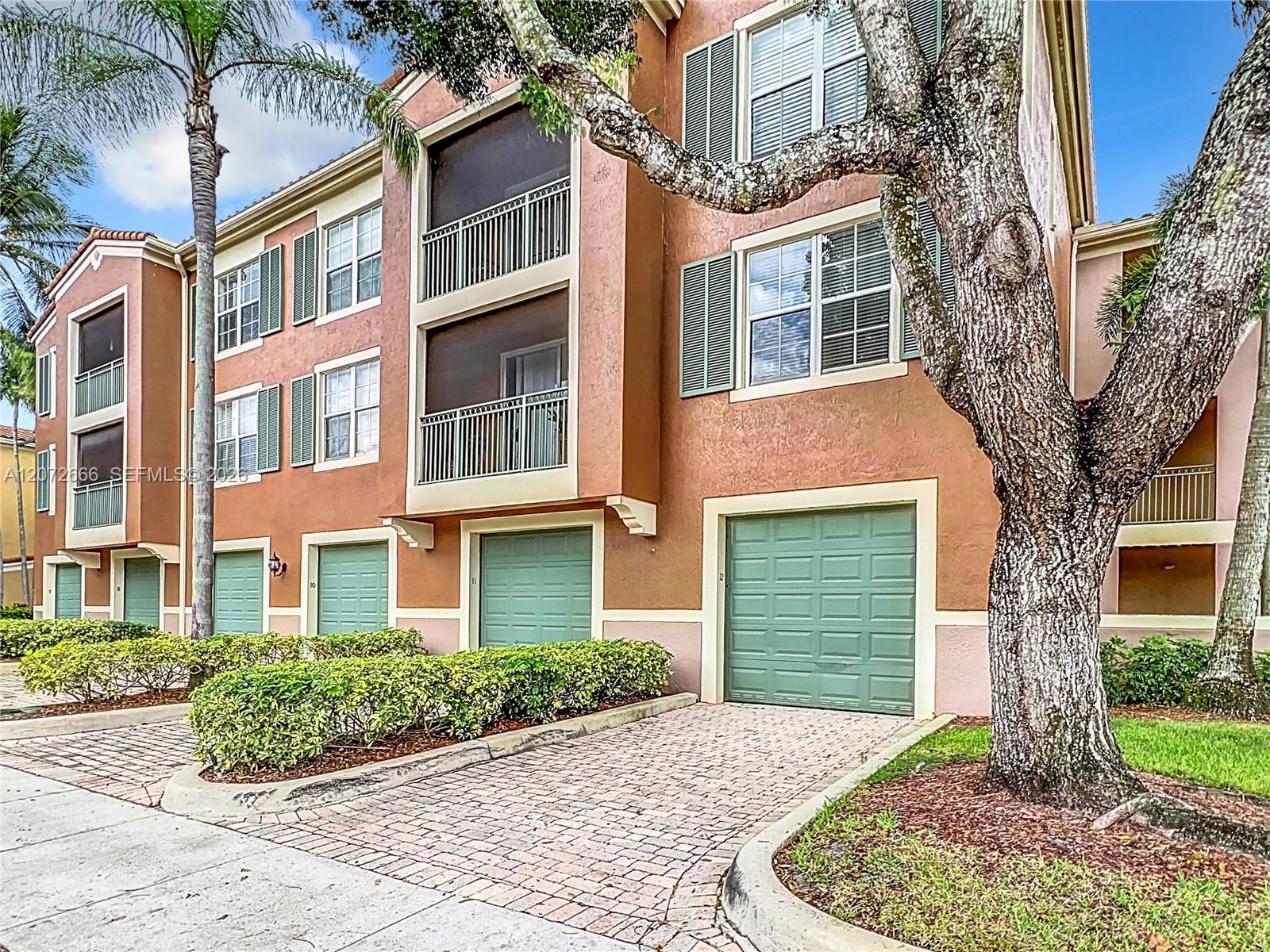 11720 Saint Andrews Pl # 205, Wellington FL 33414 photo 2