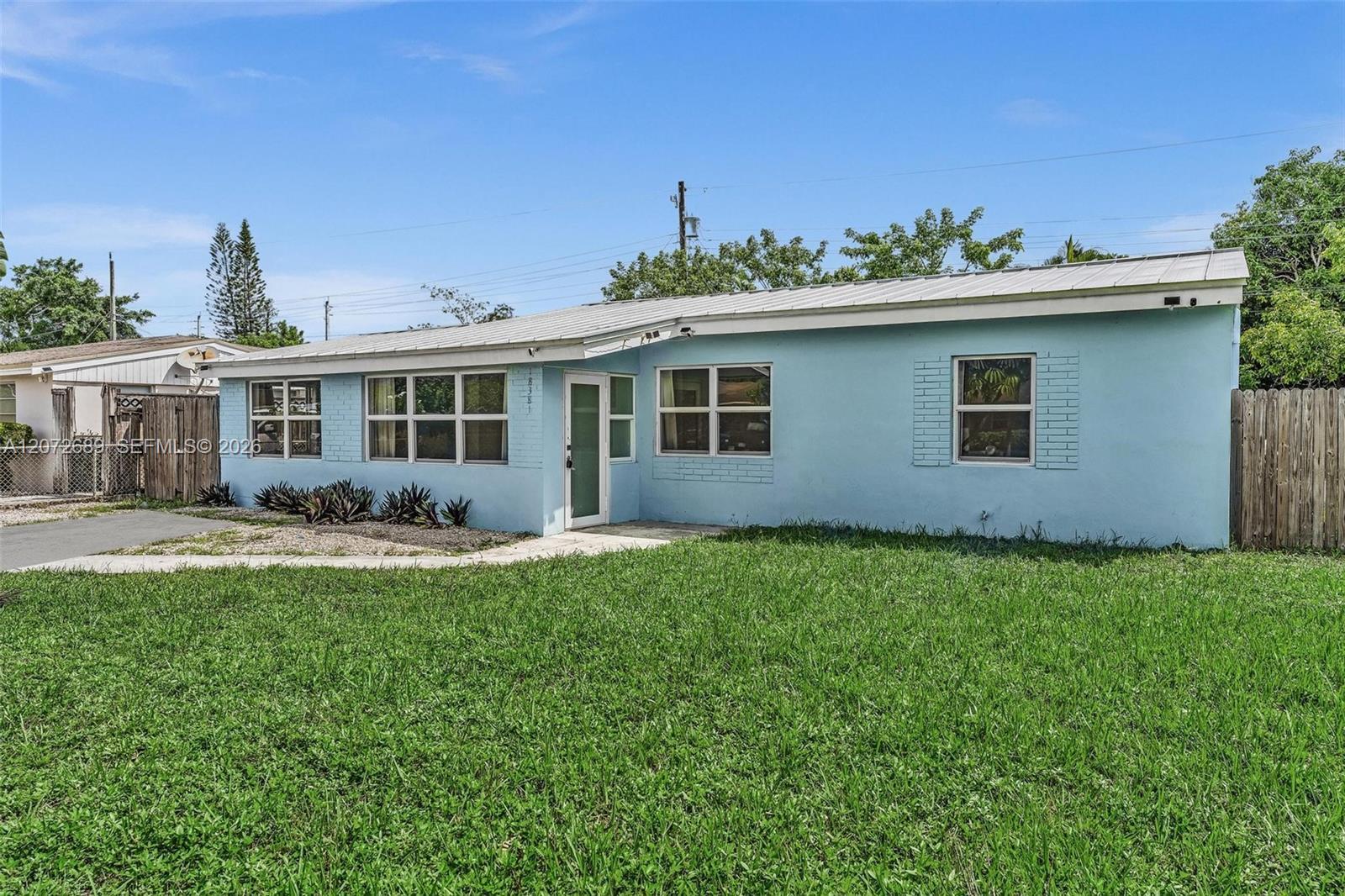 18381 NE 21st Pl, North Miami Beach FL 33179 photo 3