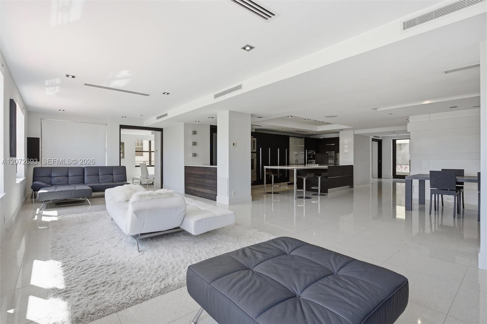1330 Ocean Dr, Miami Beach FL 33139 photo 3