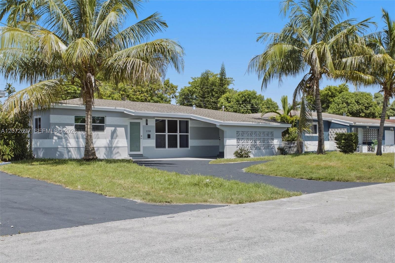 2250 Gulfstream Dr, Miramar FL 33023