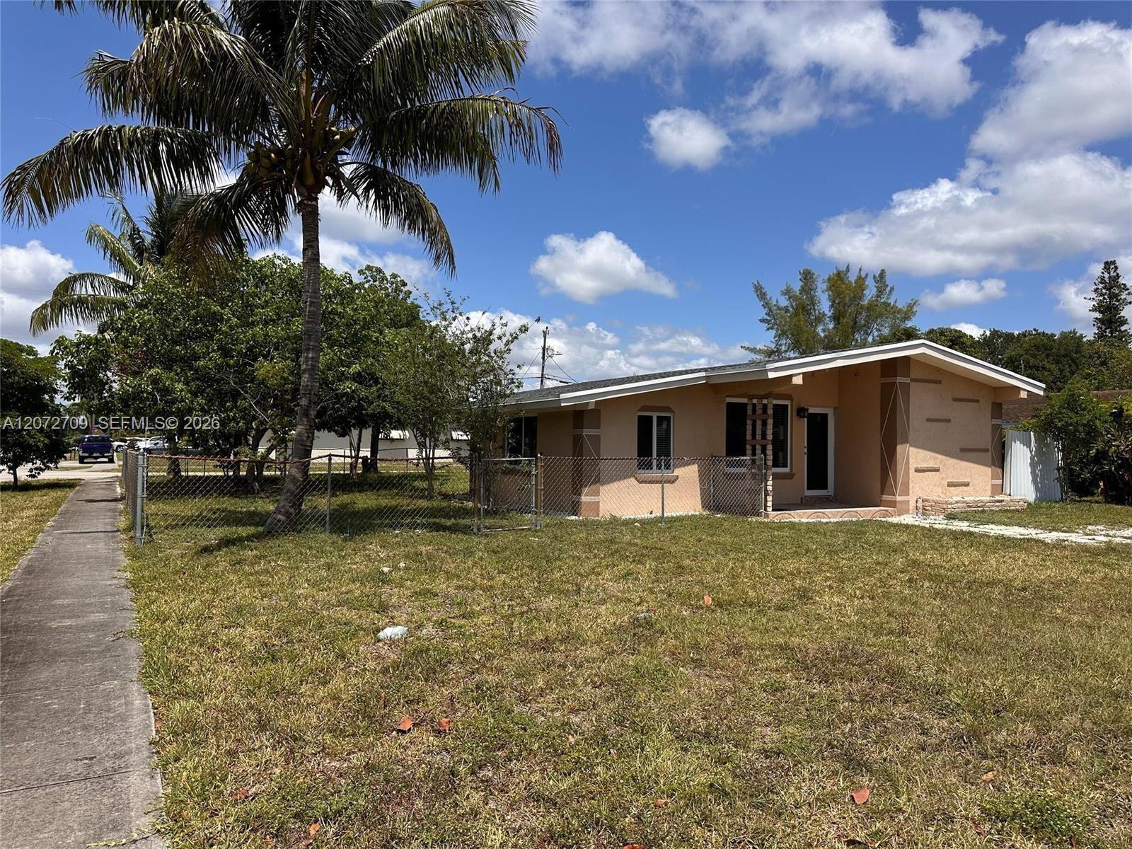 17150 NE 4th Pl, North Miami Beach FL 33162