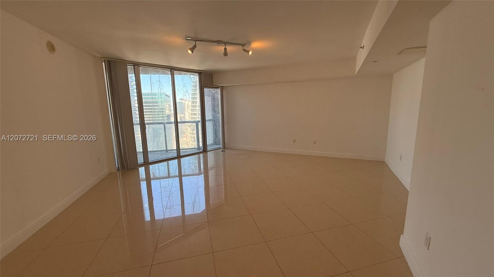 475 Brickell Ave # 4408, Miami FL 33131 photo 2