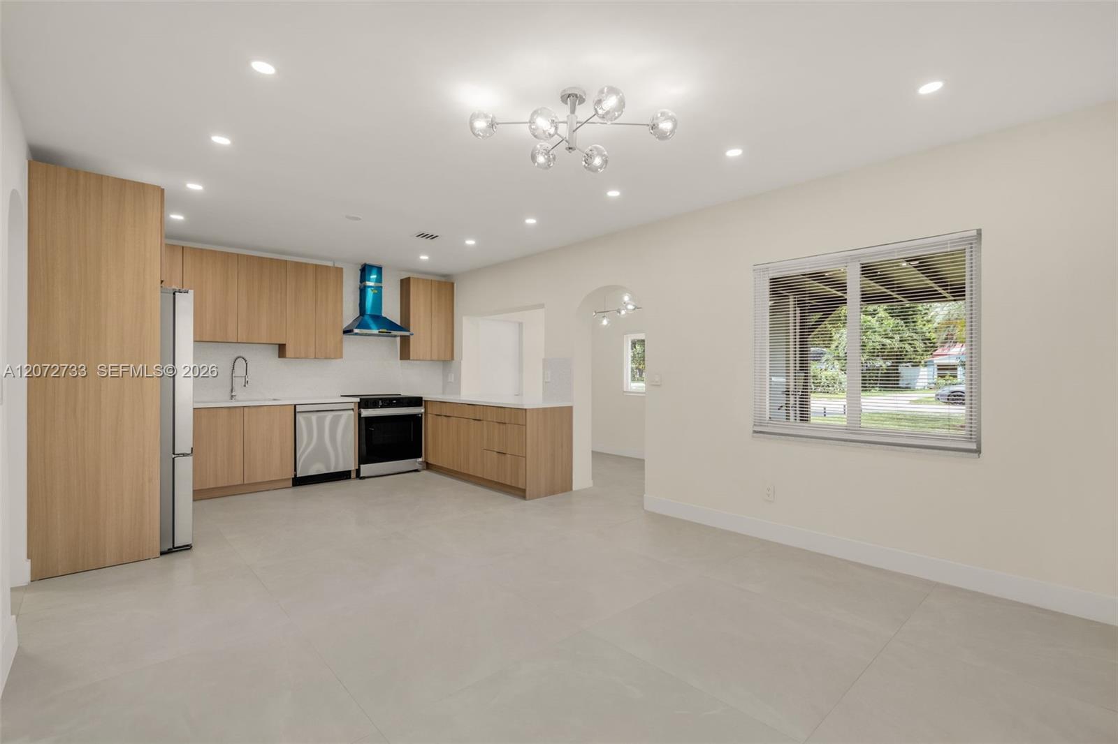1514 NE 176th St, North Miami Beach FL 33162 photo 3