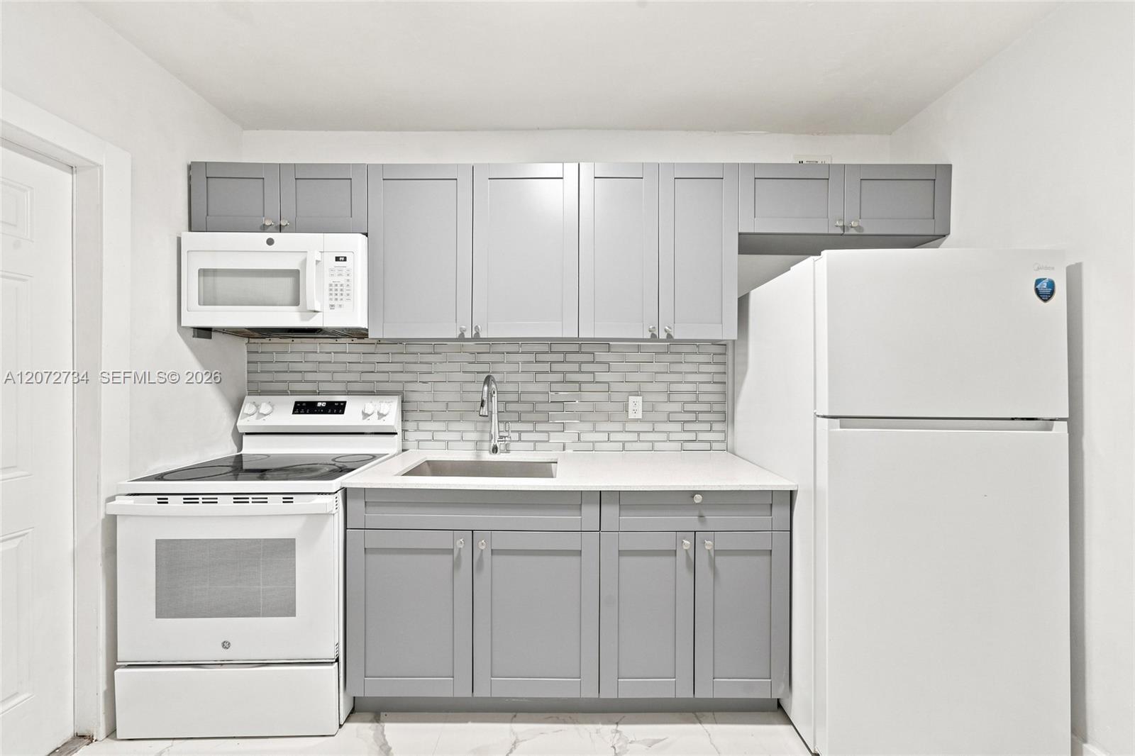 219 NW 10th Ave APT 2, Miami FL 33128 photo 4