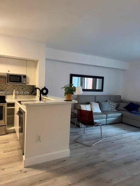 5085 NW 7th St # 512, Miami FL 33126 photo 5