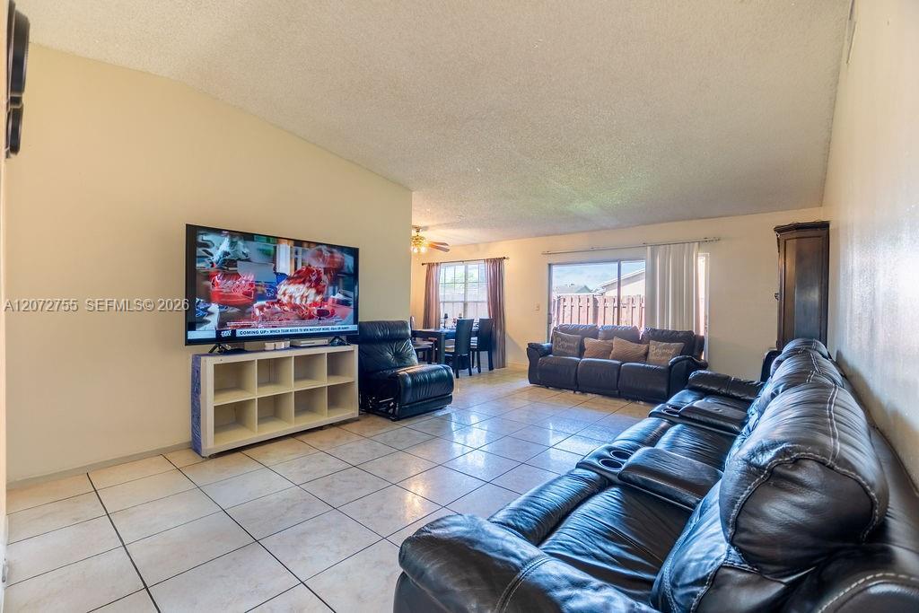 20404 NW 27th Ct, Miami Gardens FL 33056 photo 4