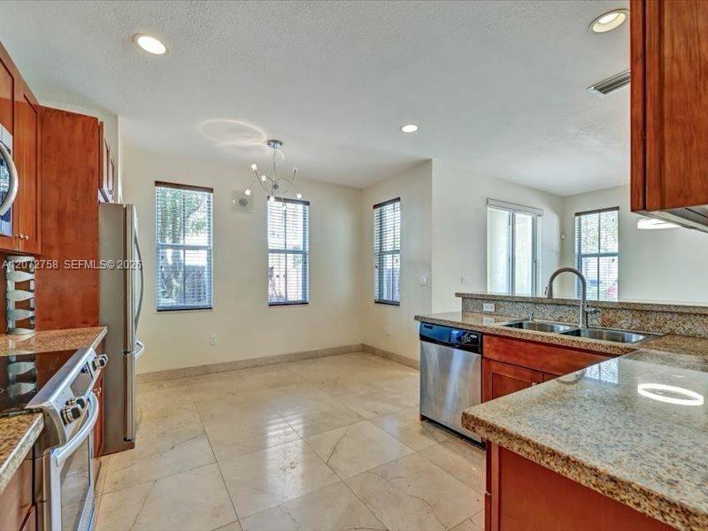 7490 NW 115th Ct, Doral FL 33178 photo 5