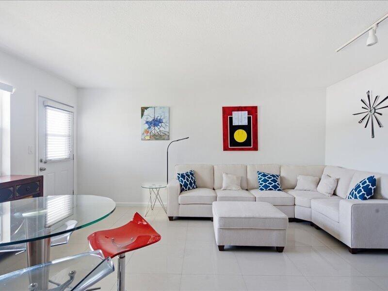 525 Meridian Avenue # 305, Miami Beach FL 33139 photo 5