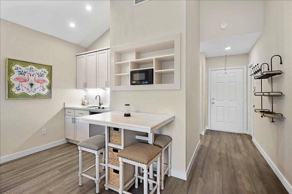 11863 Wimbledon Circle # 543, Wellington FL 33414 photo 5