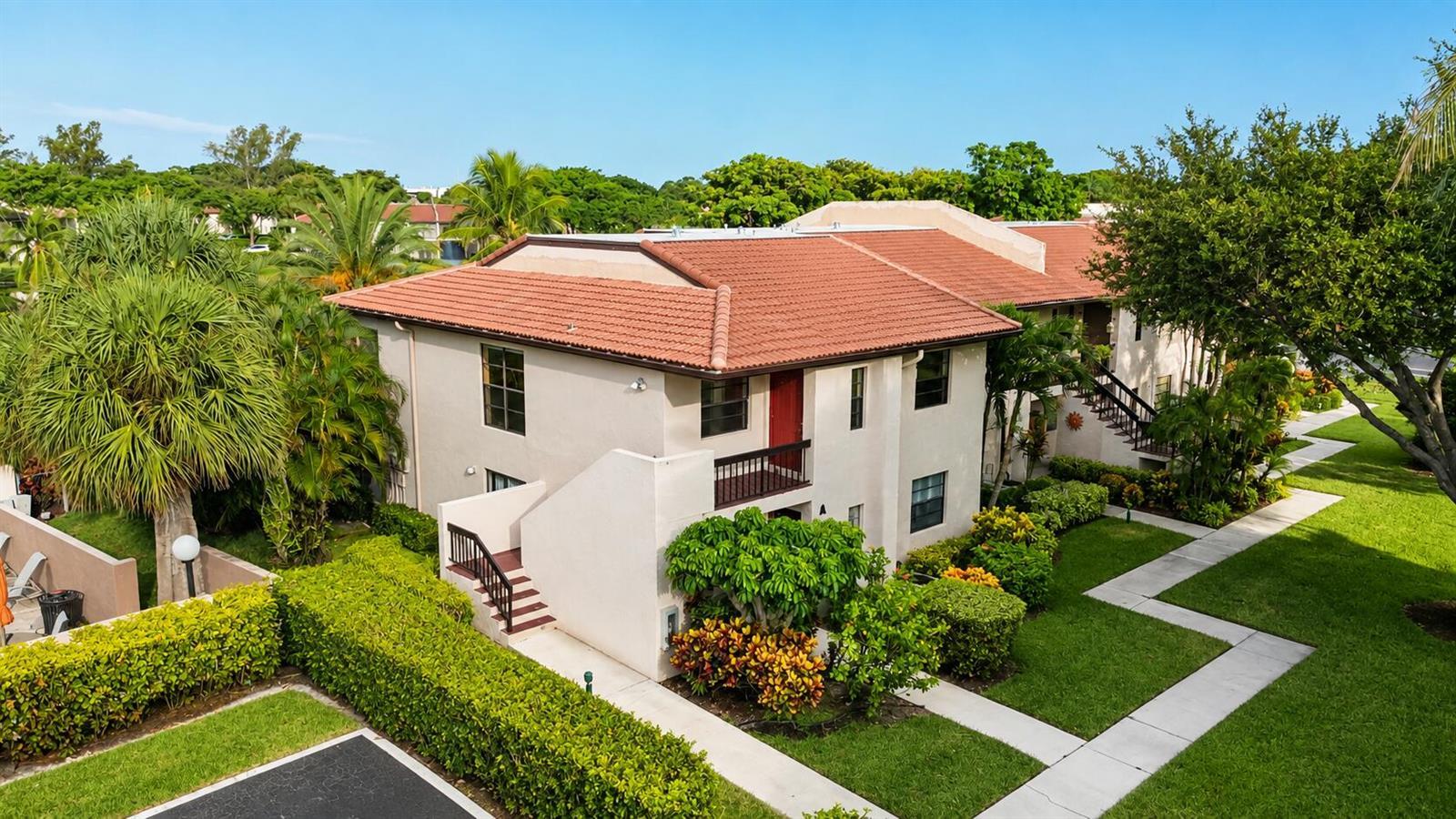 9307 Vista Del Lago # 17B, Boca Raton FL 33428 photo 2