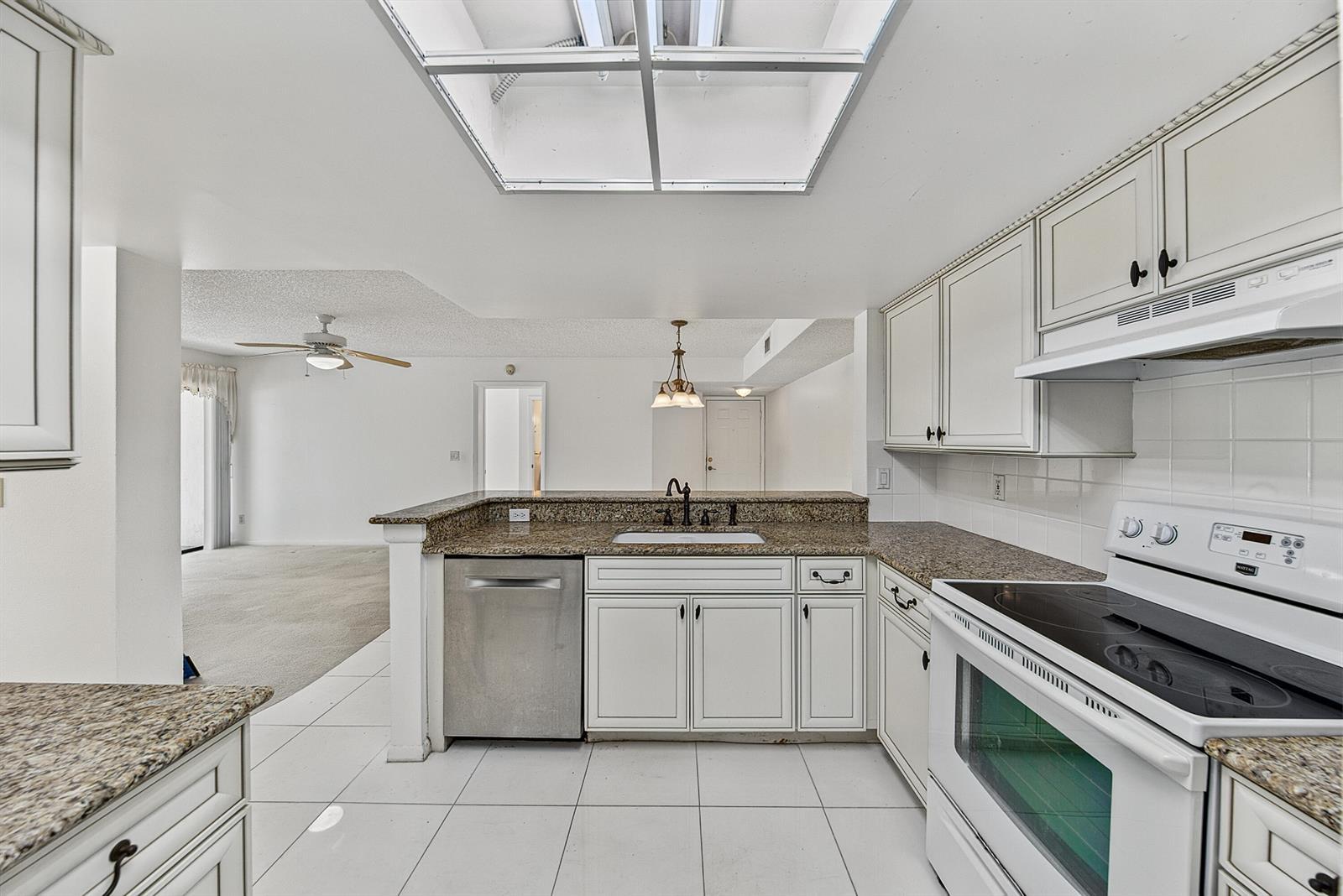9088 W ATLANTIC Boulevard # 525, Coral Springs FL 33071 photo 2