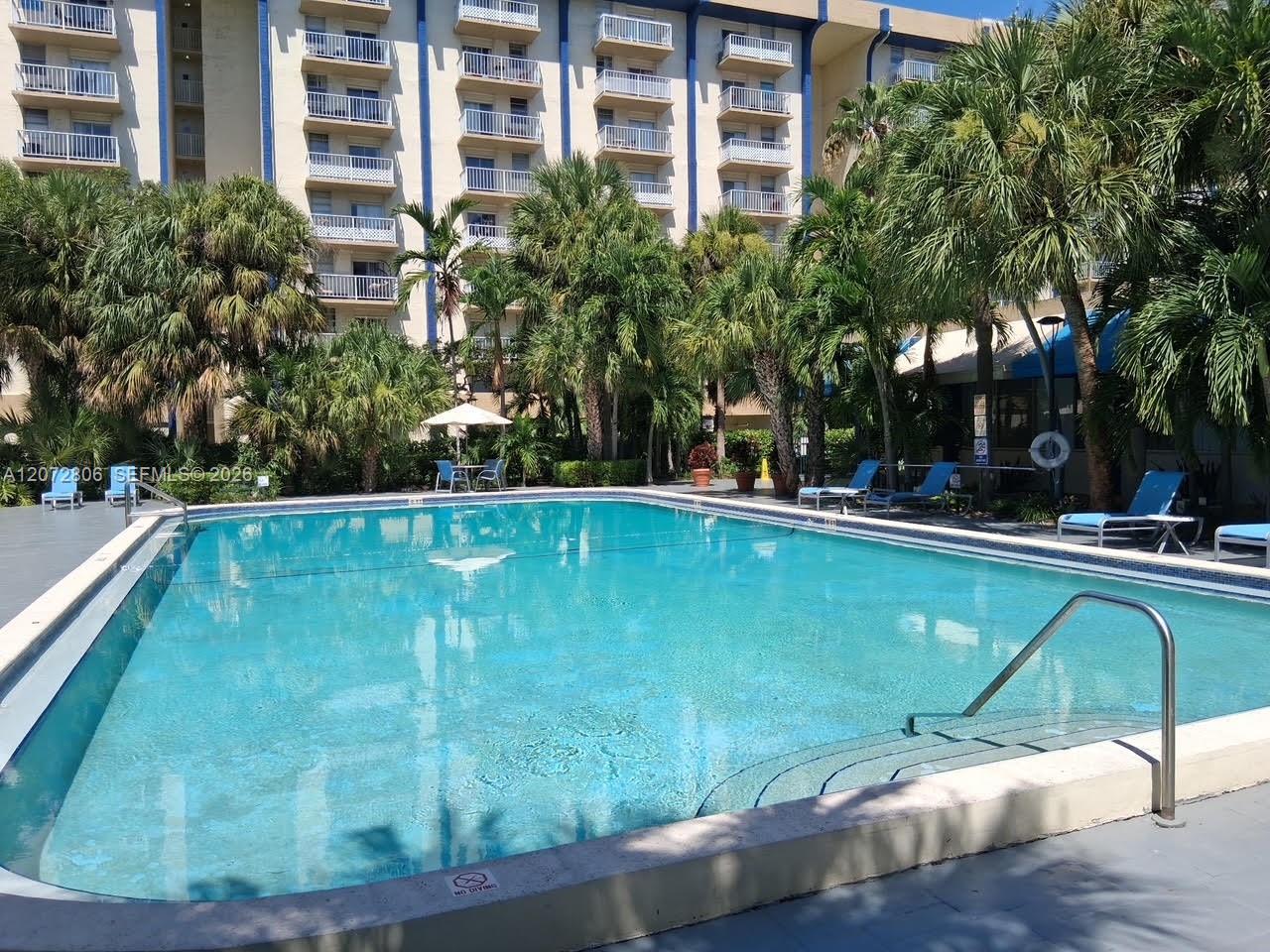 Miami, FL 33126 photo 3