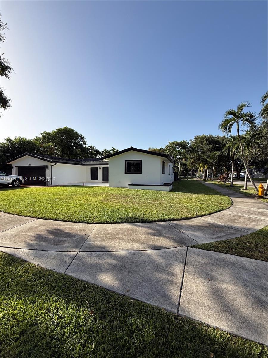 6901 S Miami Lakeway S, Miami Lakes FL 33014 photo 3