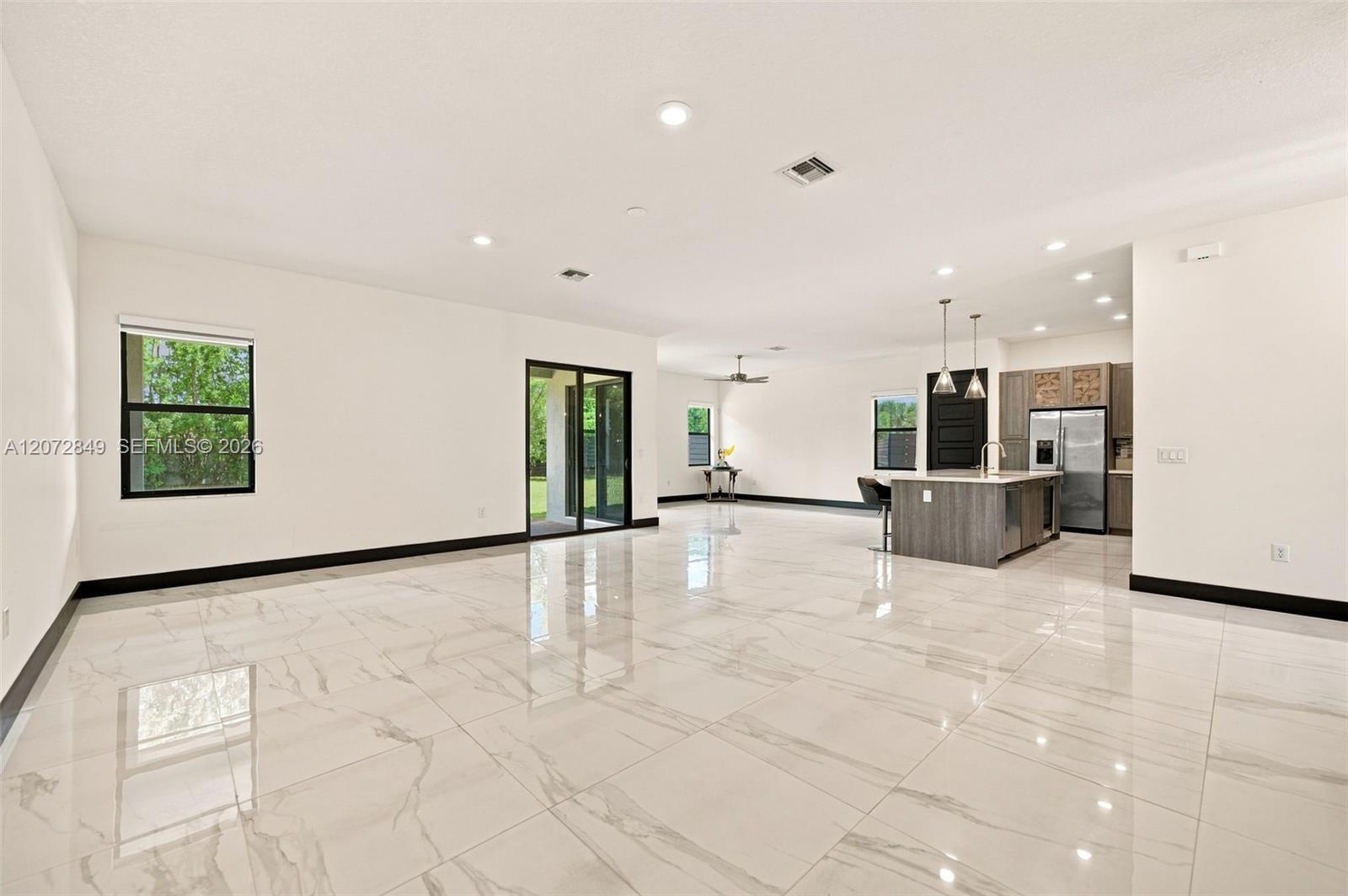 8875 NW 161st Ter, Miami Lakes FL 33018 photo 5