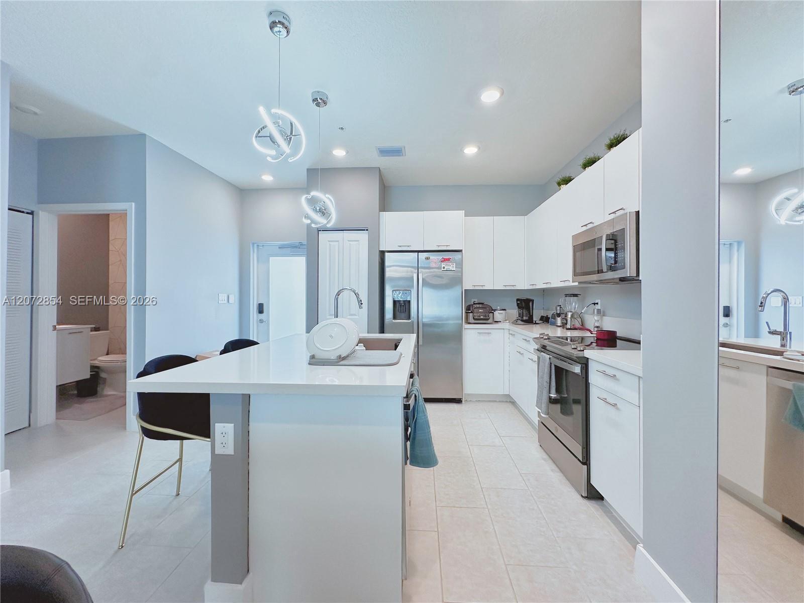 8167 NW 41st St # 410, Doral FL 33166 photo 3