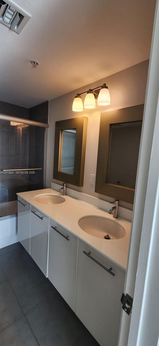 92 SW 3rd St # 4308, Miami FL 33130 photo 4