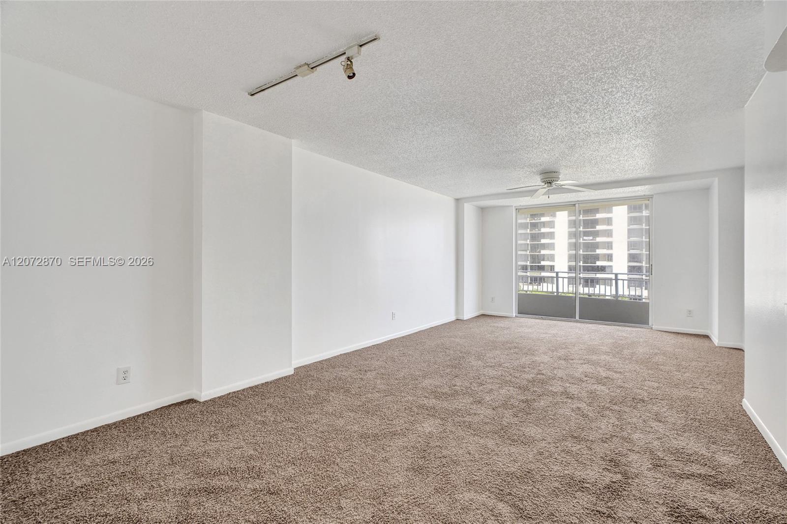 770 Claughton Island Dr # 709, Miami FL 33131