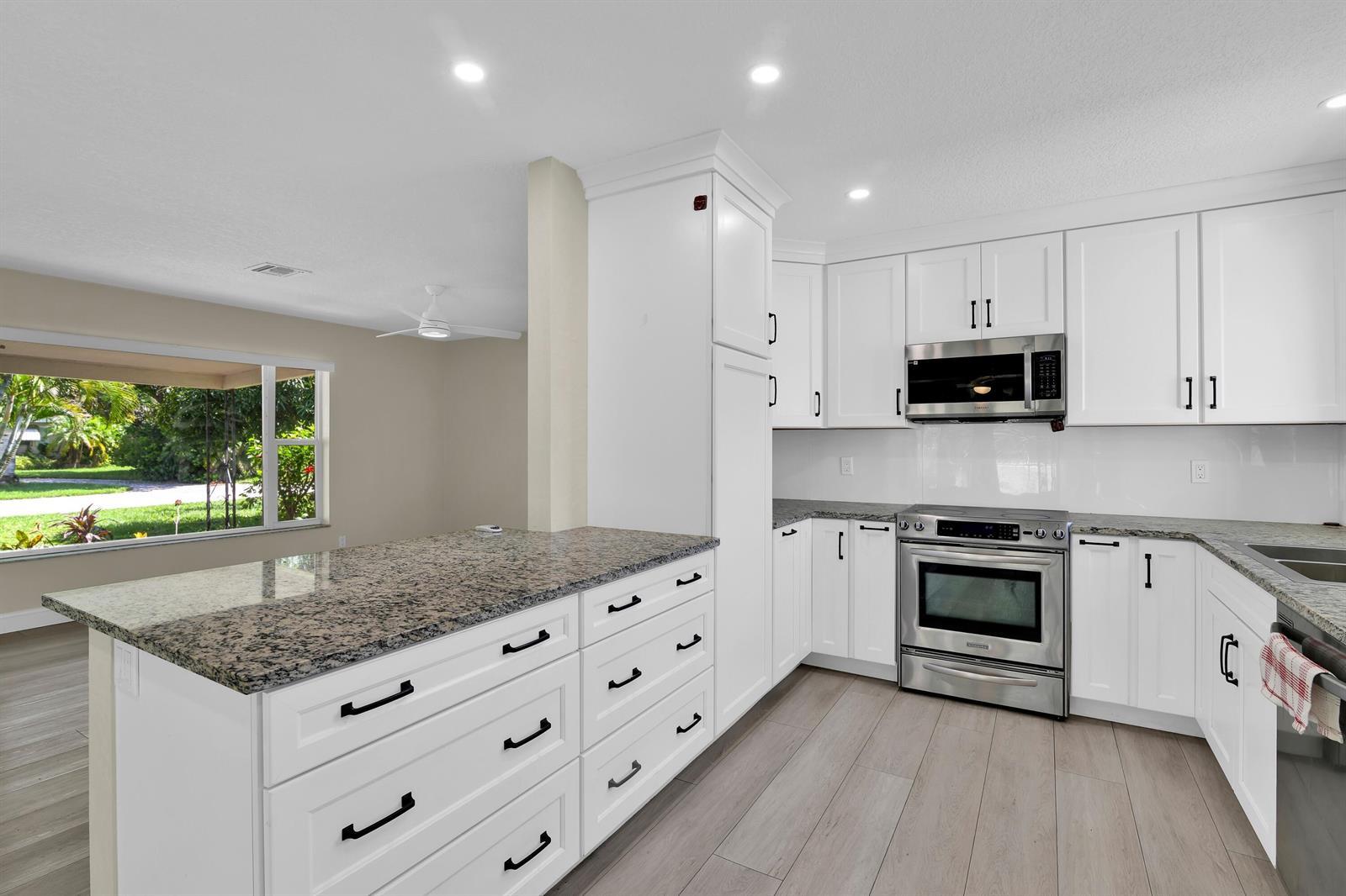 350 NE 29TH Street, Boca Raton FL 33431 photo 5