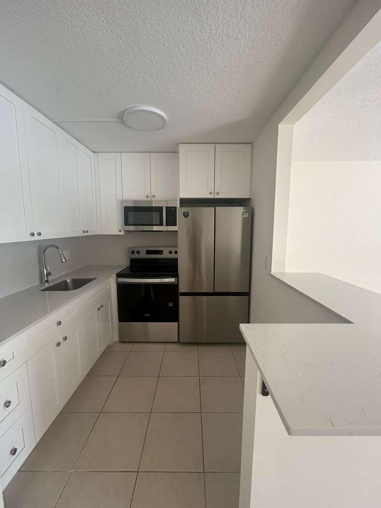 230 Fanshaw F # 230, Boca Raton FL 33434 photo 3