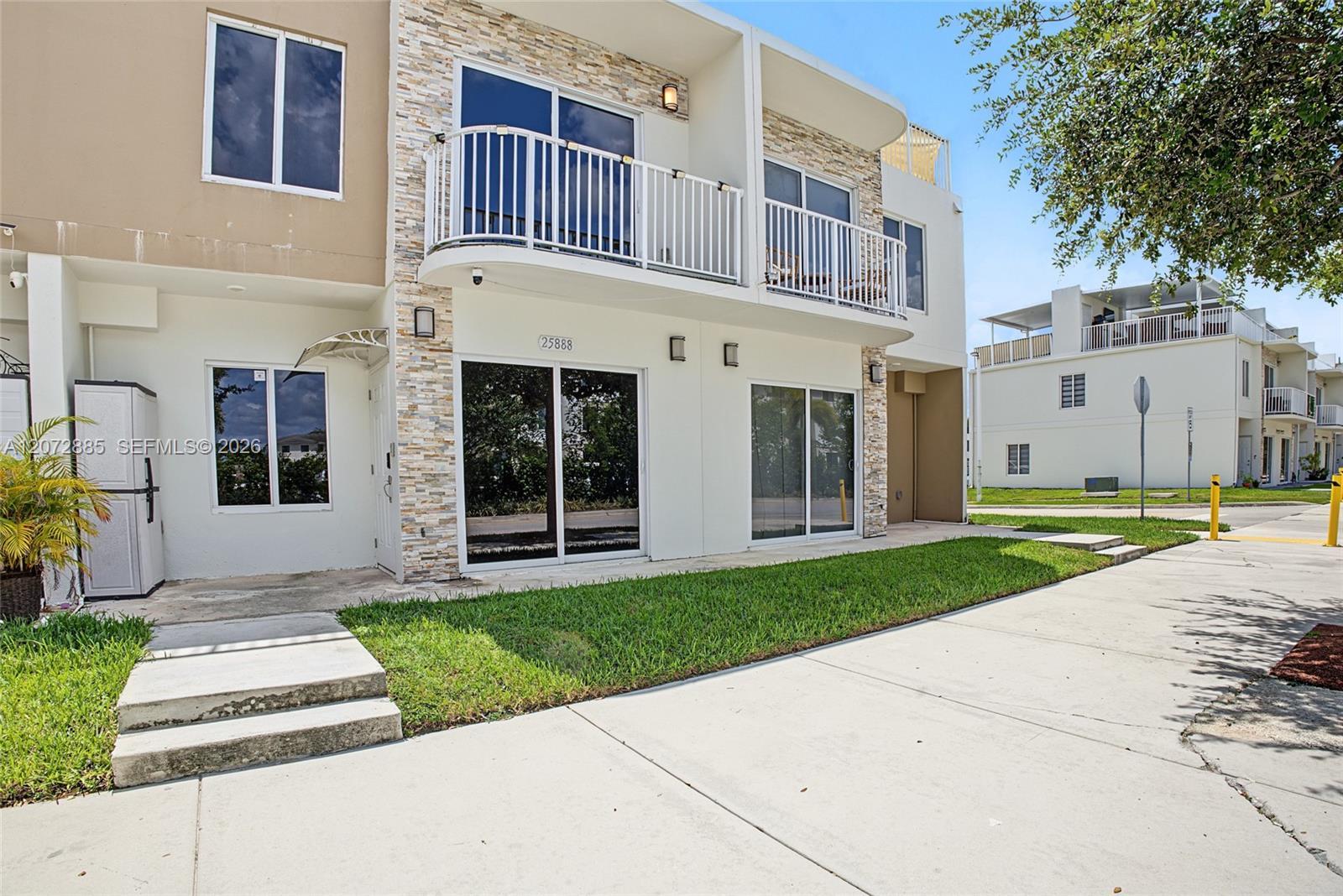 25888 SW 139th Path # 25888, Homestead FL 33032 photo 2