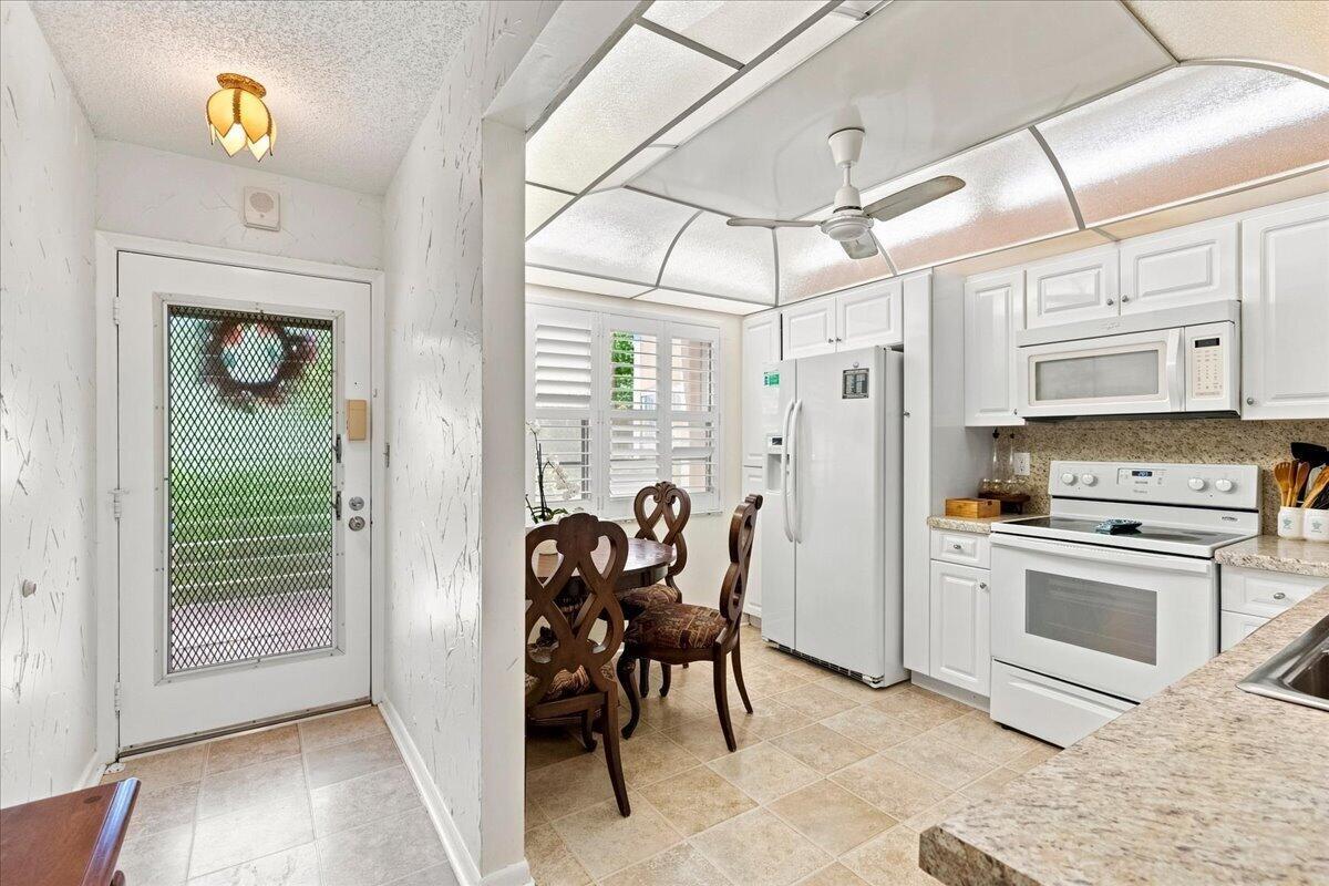 2304 LUCAYA Lane # C1, Coconut Creek FL 33066 photo 3