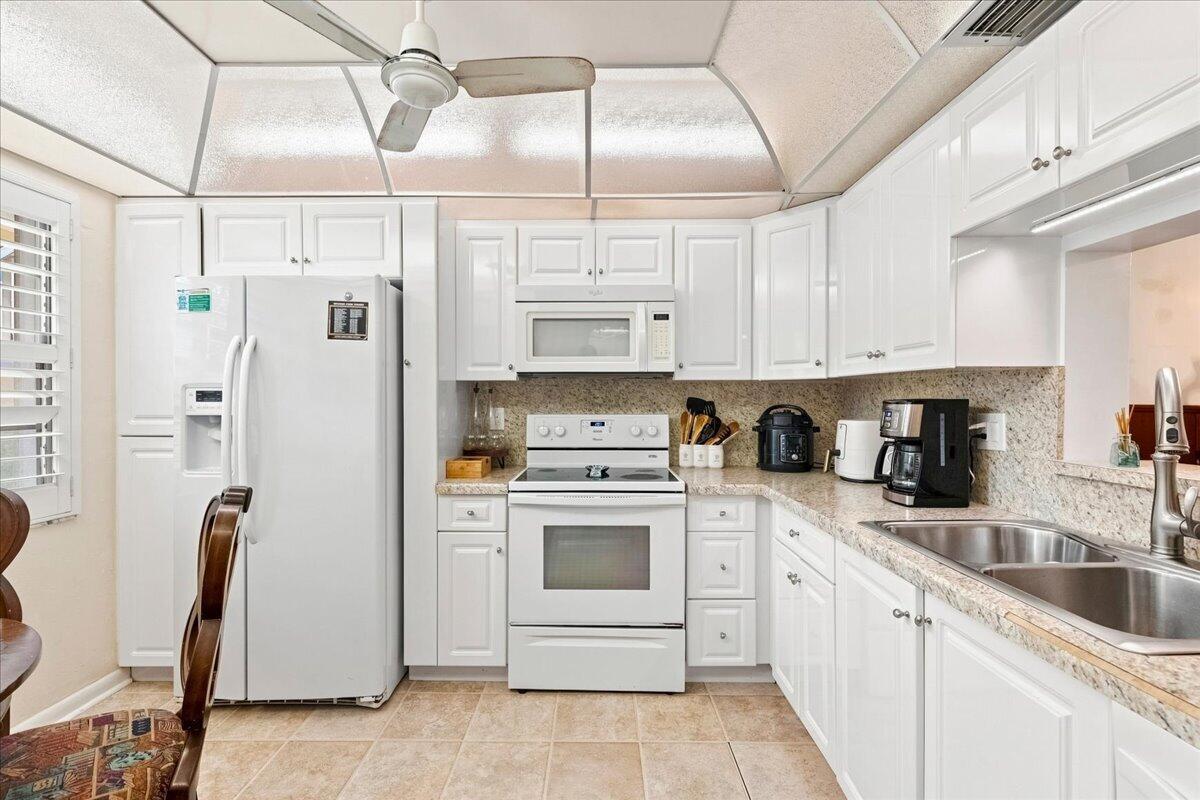 2304 LUCAYA Lane # C1, Coconut Creek FL 33066 photo 4