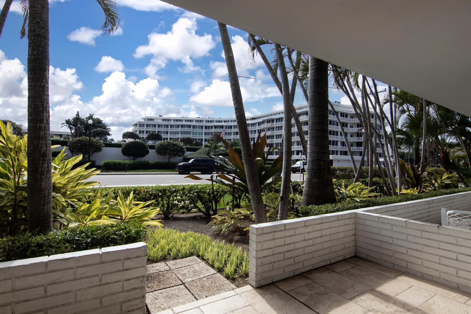 139 SUNRISE Avenue # 103, Palm Beach FL 33480 photo 2