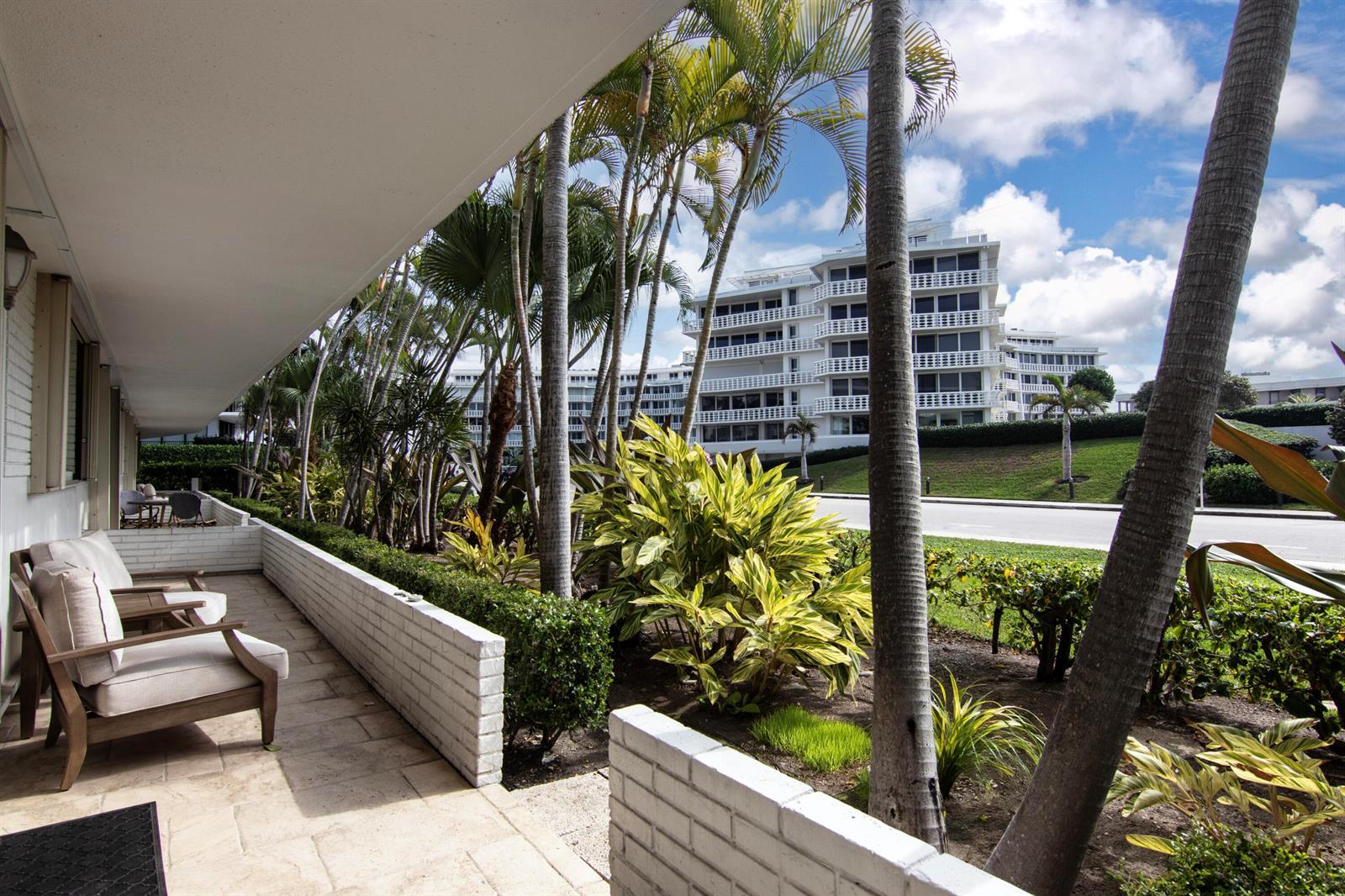 139 SUNRISE Avenue # 103, Palm Beach FL 33480 photo 3